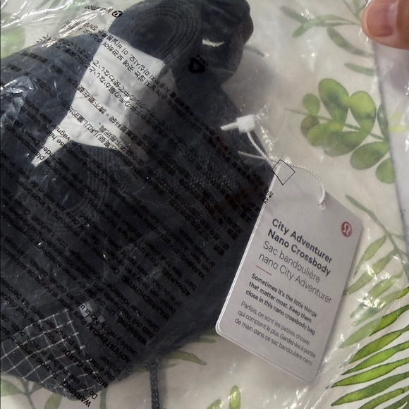 lululemon athletica Mini Crossbody Bag in Black with White Grid - Picture 5 of 6